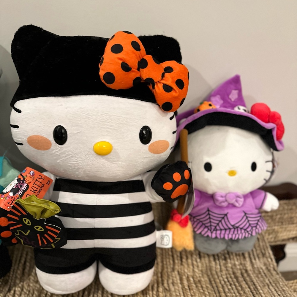 Halloween Hello Kitty - Picture 4 of 4